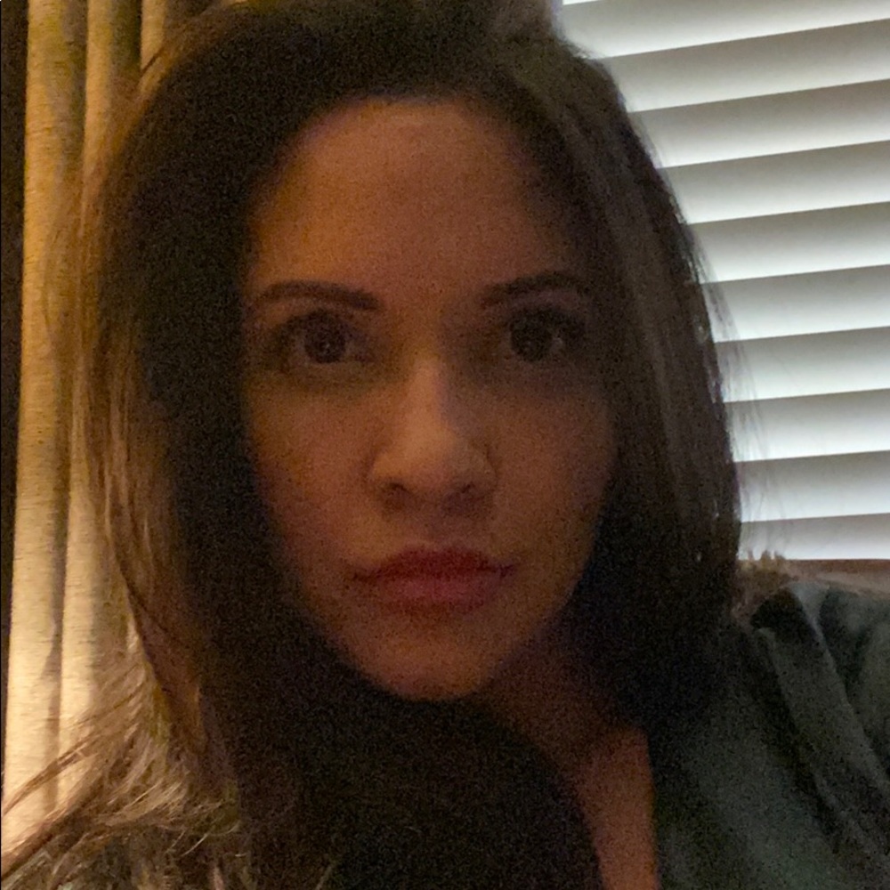 Meet your Posher, Melissa